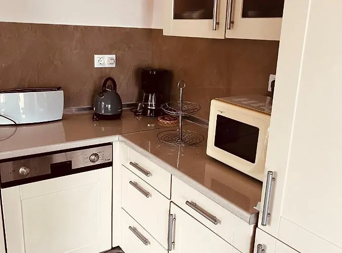 Pachmann * Nea Plagia