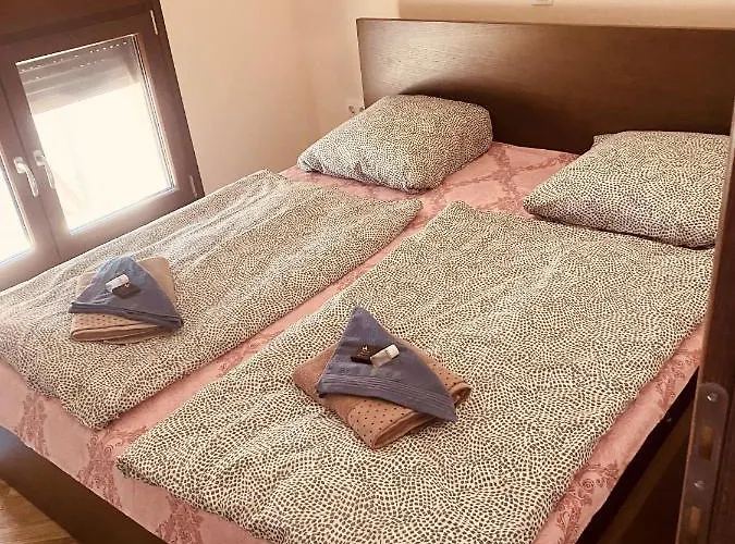 Pachmann * Nea Plagia