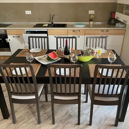 Pachmann ניאה פלאגיה